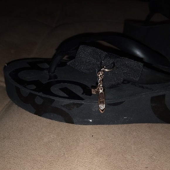 Bcbg flip flops - Picture 4 of 7